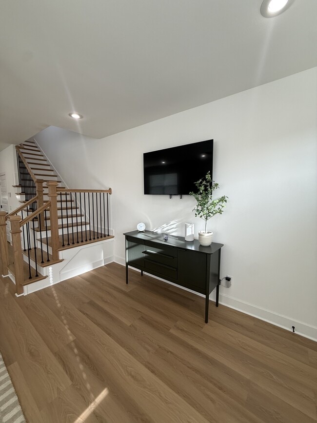 Photo - 1448 Dunn Ave