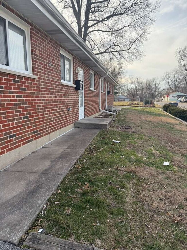 Photo - 3239 W Milton Ave