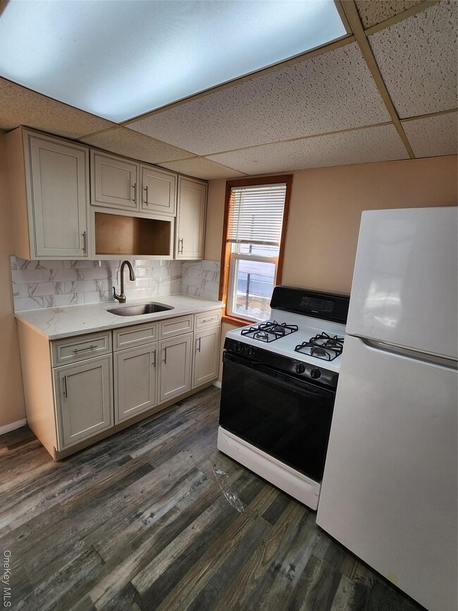 Photo - 96-08 101st Ave Unidad 2nd Floor