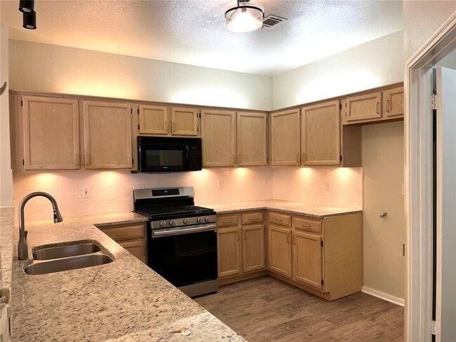 Photo - 813 Black Locust Drive West