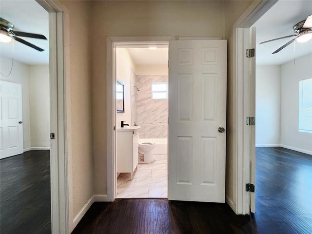 Photo - 2545 Metropolitan Ave