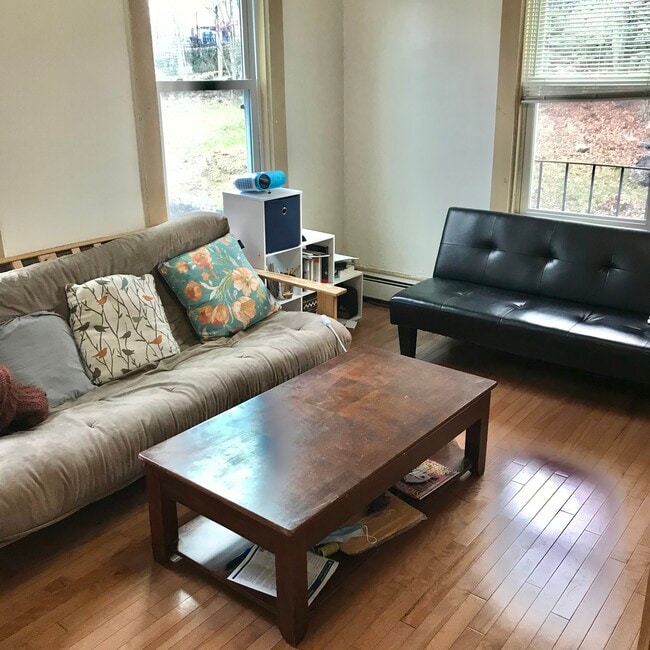 with furniture - 17 Carmel St Unit 1