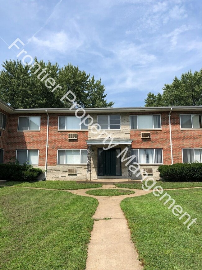 Building Photo - Updated 2 Bed 1 Bath in Florissant Unit 19 Quick Drive Apt 1