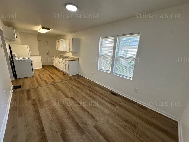 Photo - $795 - 1 bed 1 bath - Single Family Home