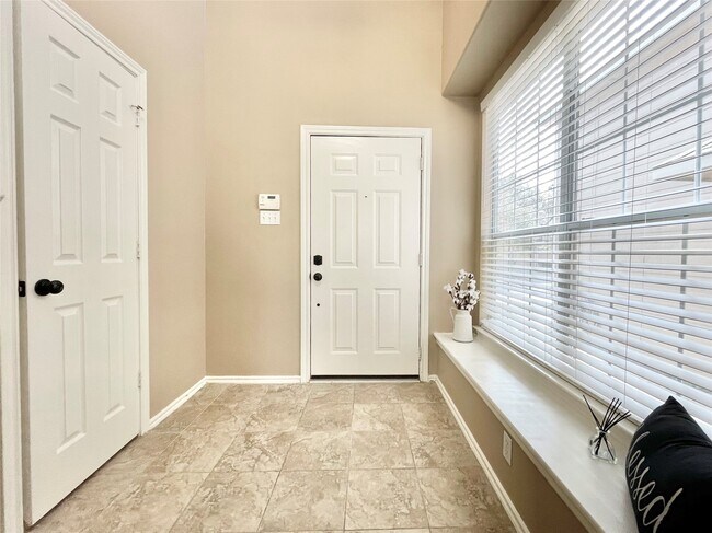 Photo - 19 Blue Creek Pl