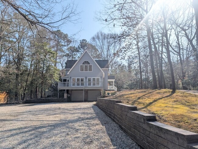 Photo - 8522 Croaker Rd