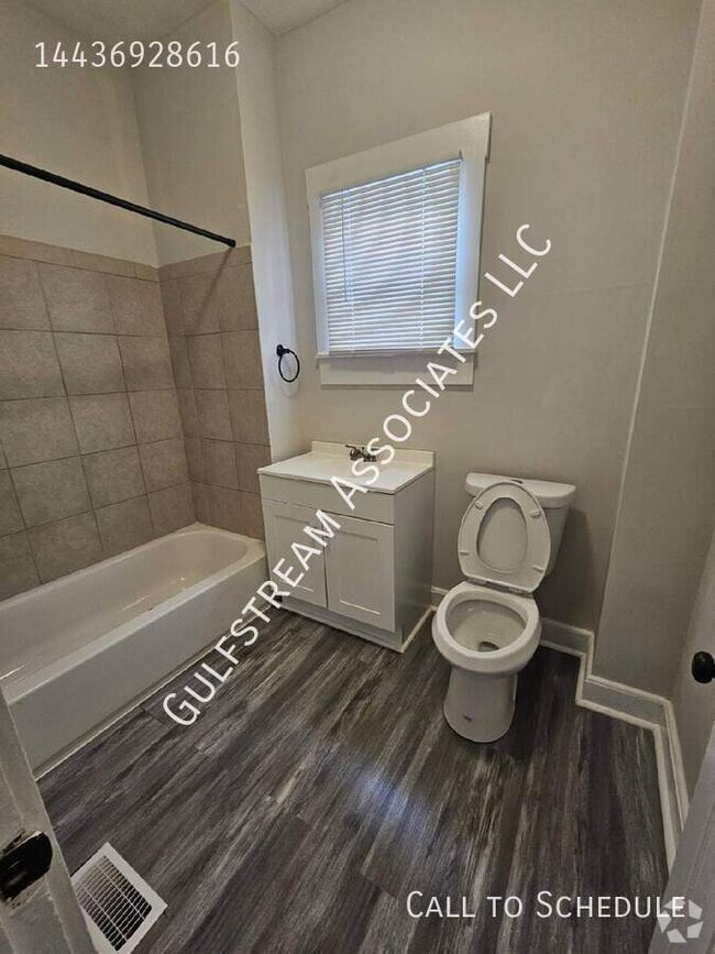 Building Photo - 3030 Belmont Ave Rental