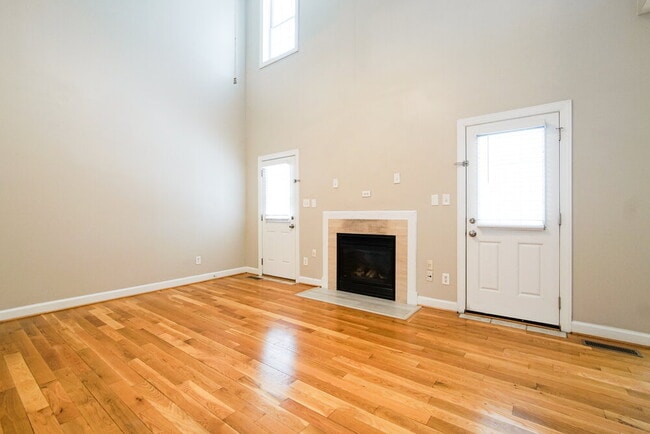 Photo - 2012 Winston Diamond Ct