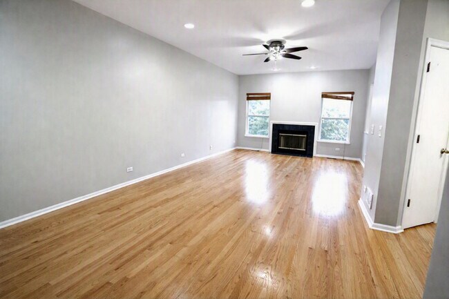 Photo - 318 Abington Woods Dr