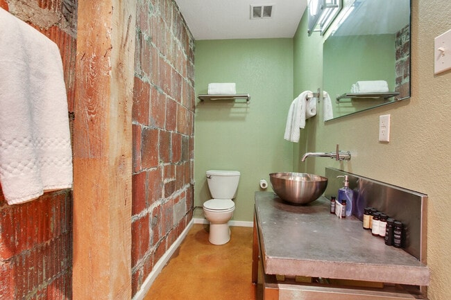 Photo - 1041 Constance St Unidad SI ID1265381P