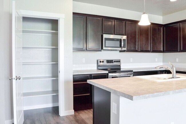 Photo - Roe Street Townhomes