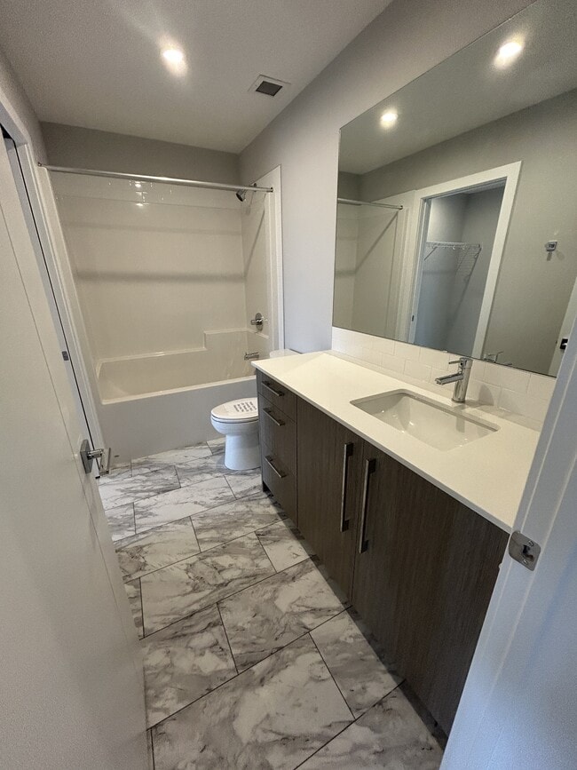 Photo - 60 Skyview Ranch Rd NE