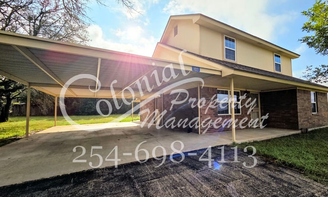 Beautifully Renovated 2-Story Home in Kemp... - Beautifully Renovated 2-Story Home in Kemp...