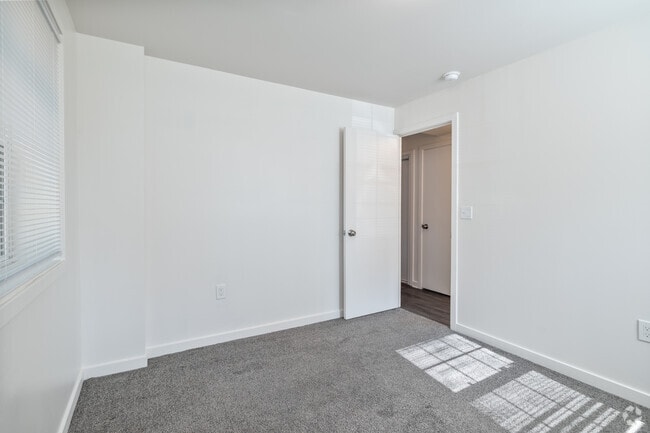 1 BR Upgrade - Bedroom - Broadview Gardens Apartments
