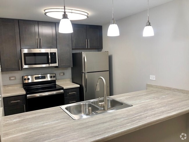 1BD, 1BR Remodel D-Style Kitchen - Villages of Greene Valley Rental