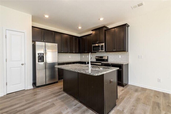 4950 Elm Brook Dr