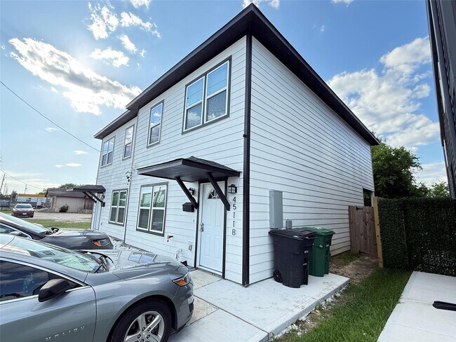 Photo - 4511 Reed Rd