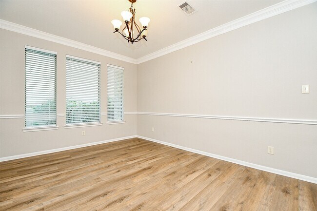 Photo - 26514 Forest Pine Ln