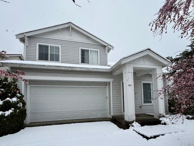 Photo - Bright Sammamish Home with Fully Fenced Yard