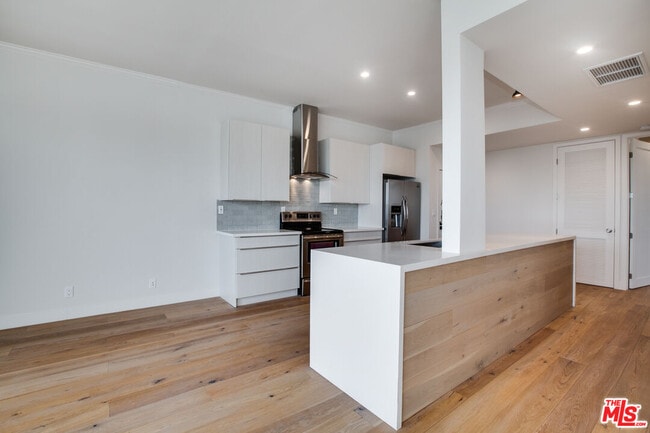 Photo - 12320 Montana Ave Unit 303