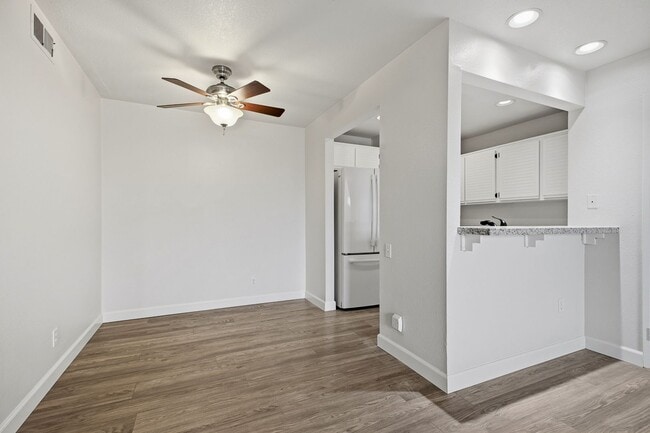 Photo - Modern 2 Bed / 2 Bath Condo with Private Patio in Desirable Le Parc Community – Chino Hills Unidad 55