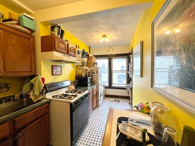 Photo - 112 Allston St Unidad 2