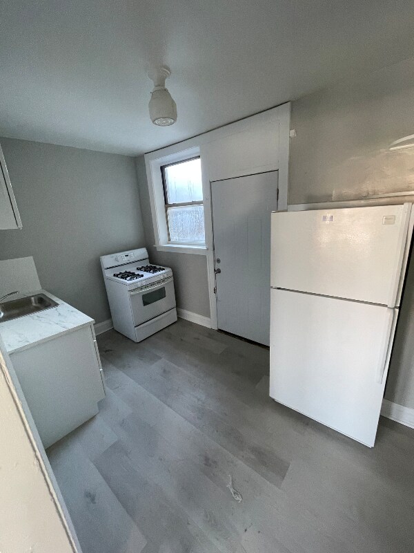 Photo - 1236 W 83rd St Unidad 1