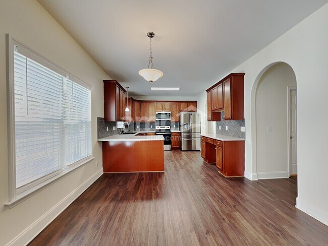 Photo - 718 Barrocliff Rd