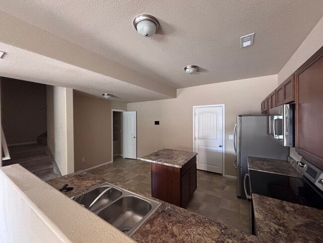 Photo - Very clean northeast townhome