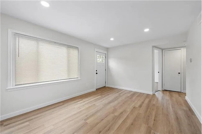 Photo - 13410 Wainfleet Ave