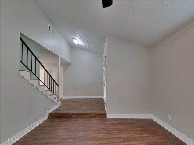 Photo - 4238 Burkegate Dr