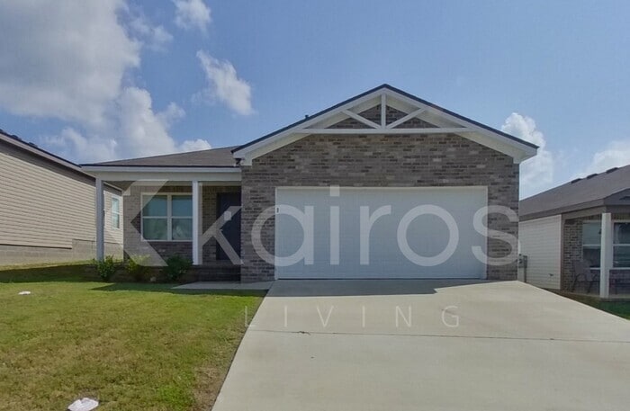 Photo - 143 Wexford Way