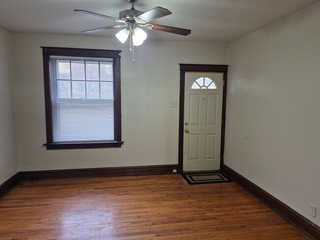 Photo - 5109-09a South Broadway Unit 1st Floor