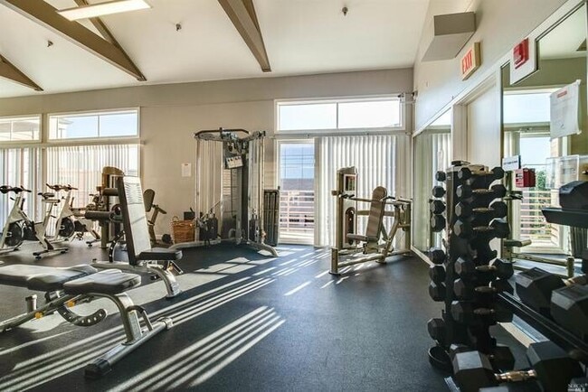 Photo - Perectly Located, **PET FRIENDLY** Spacious, 2bed/ 2bath, Emeryville Condo For Rent