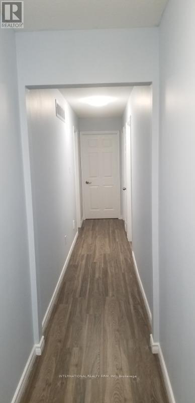 Photo - 43 Quaker Ridge Rd