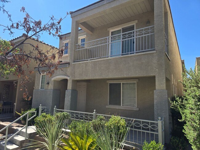 Photo - GORGEOUS 2 STORY-3 BEDROOM*CLOSE TO SCHOOLS-SHOPPING CENTERS*COMMUNITY POOL*