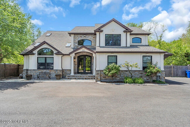 Photo - 620 Brookside Dr House