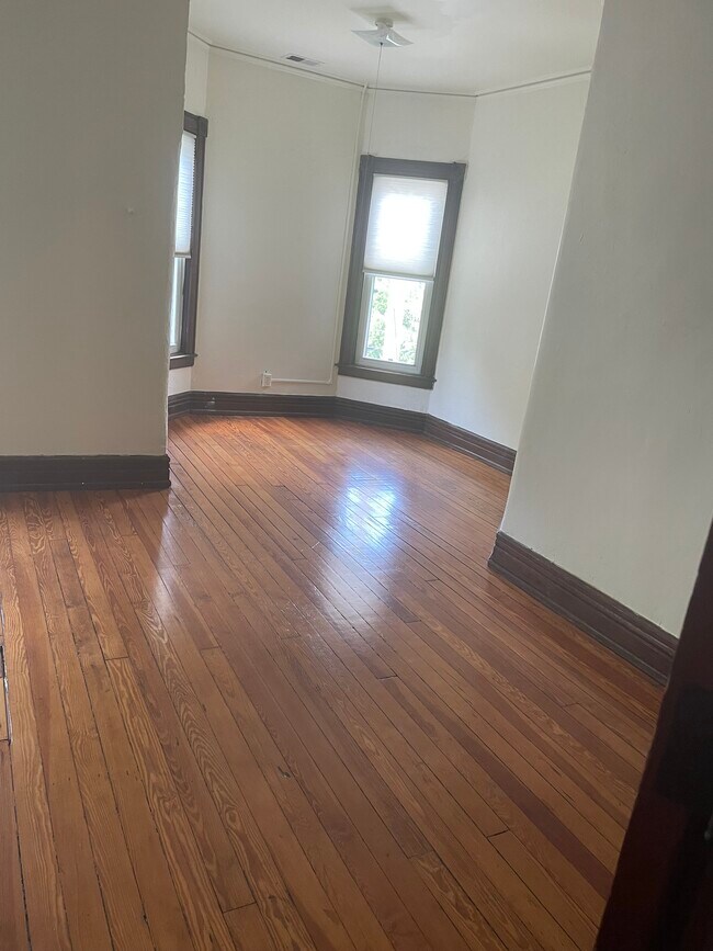 Photo - 705 Rubel Ave Unidad B