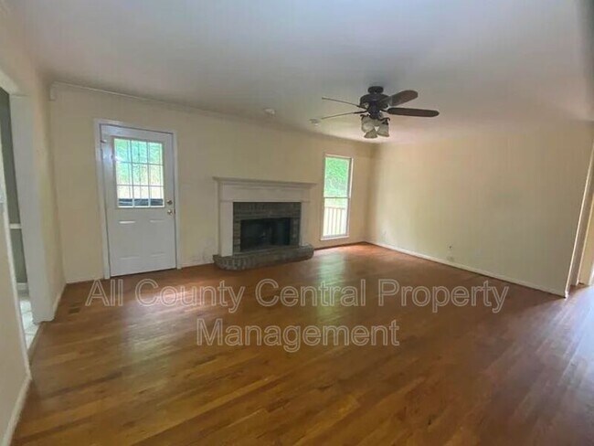 Photo - 6257 Canterbury Rd