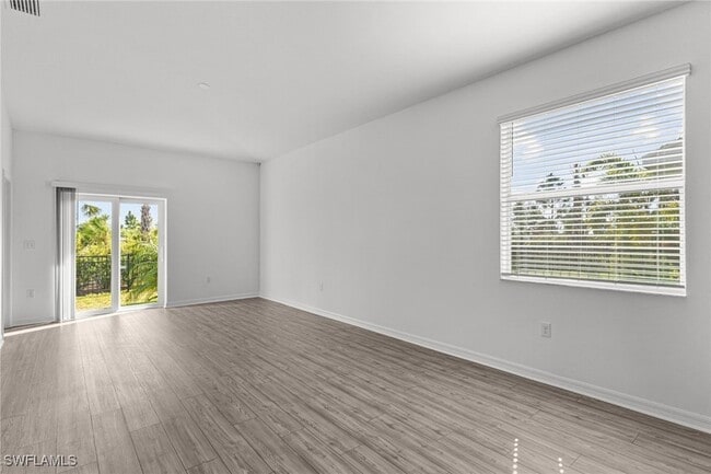 Photo - 43153 Wild Indigo Rd