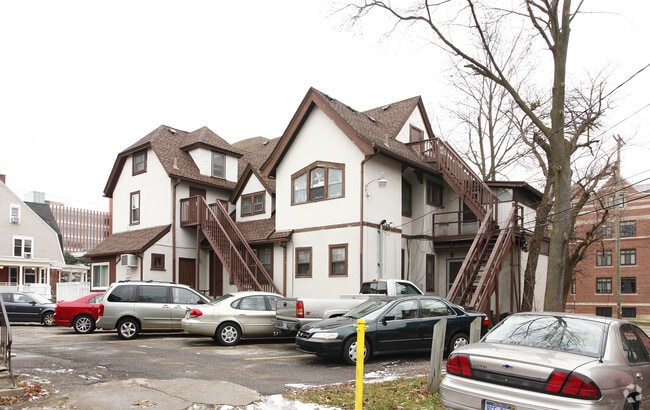 Photo - 1100 Hill St