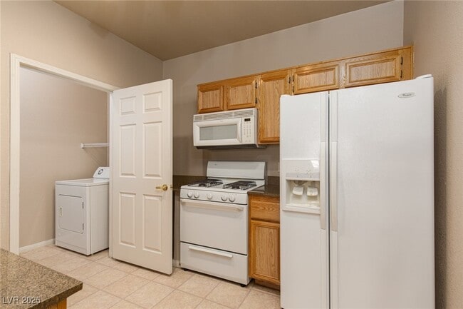 Building Photo - 10001 Peace Way Unit 1265 Rental