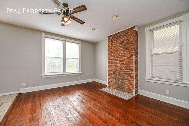 Photo - 2667 Bellevue Ave Unit 2