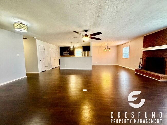 Photo - Charming 3 Bedroom 2 Bath Open Concept (Pet Friendly)
