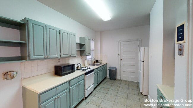 Photo - 787 Columbia Rd Unit 2