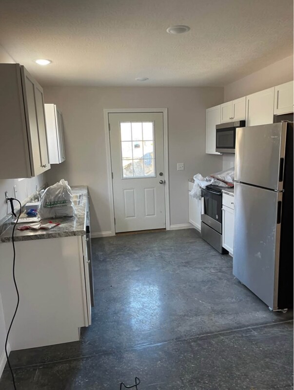 Photo - 17 Tracker Ln