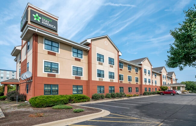 Building Photo - Furnished Studio-Indianapolis - Airport Rental