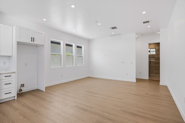 7649 Melvin Ave
