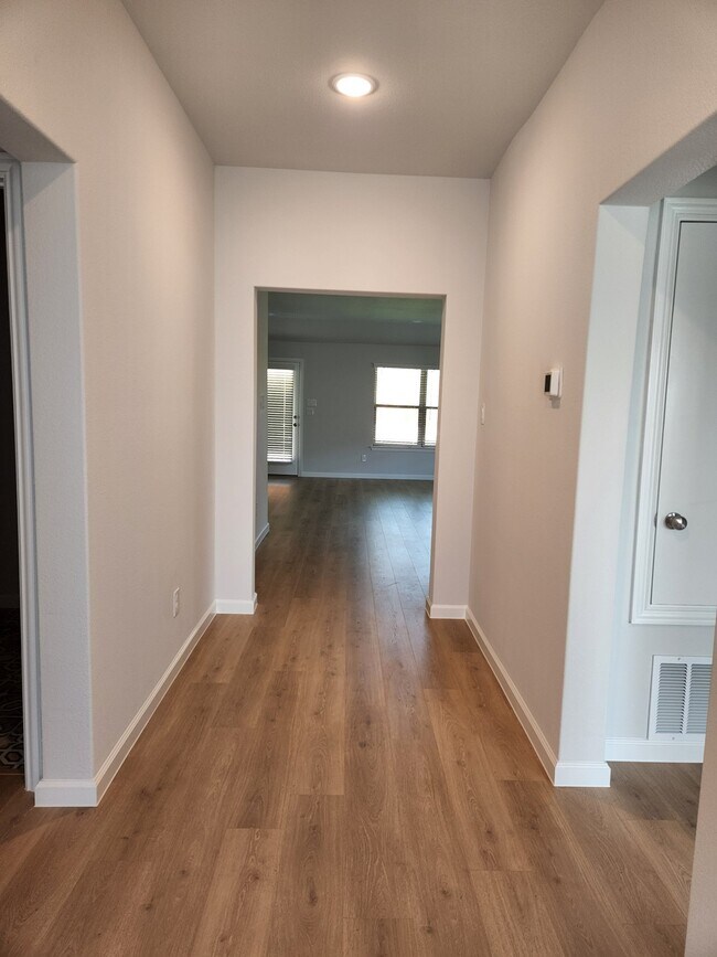 Photo - 2043 Atlantic Ave