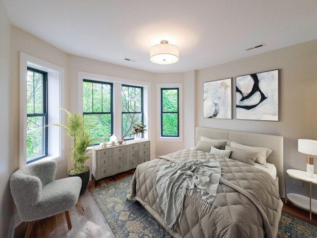 Photo - 4853 N Seeley Ave Unit 2C